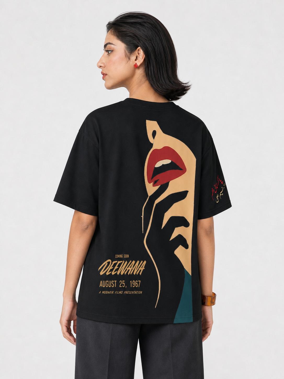Women's back view of Deewana 1967 Pakistani film poster oversized tee